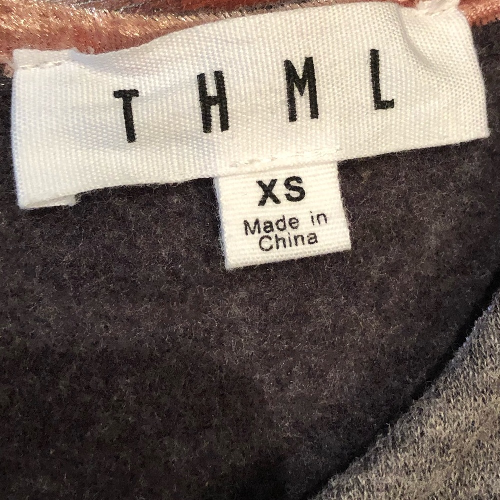 Sweater - Picture 4 of 5